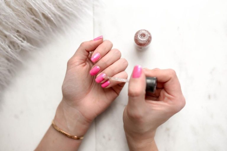Going Green With Nails: Eco-Friendly Polish Picks