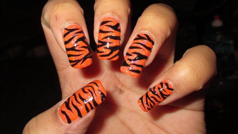 Animal Prints Prowl The Red Carpet: Wild Nail Art Inspired By Stars